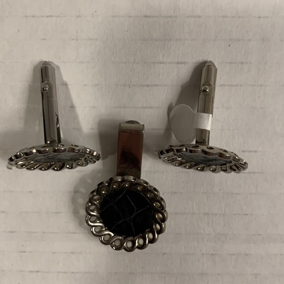 SILVER Tone Cuff Links w/ Tie Tack- leather inside- good condition- vintage - Picture 5 of 8